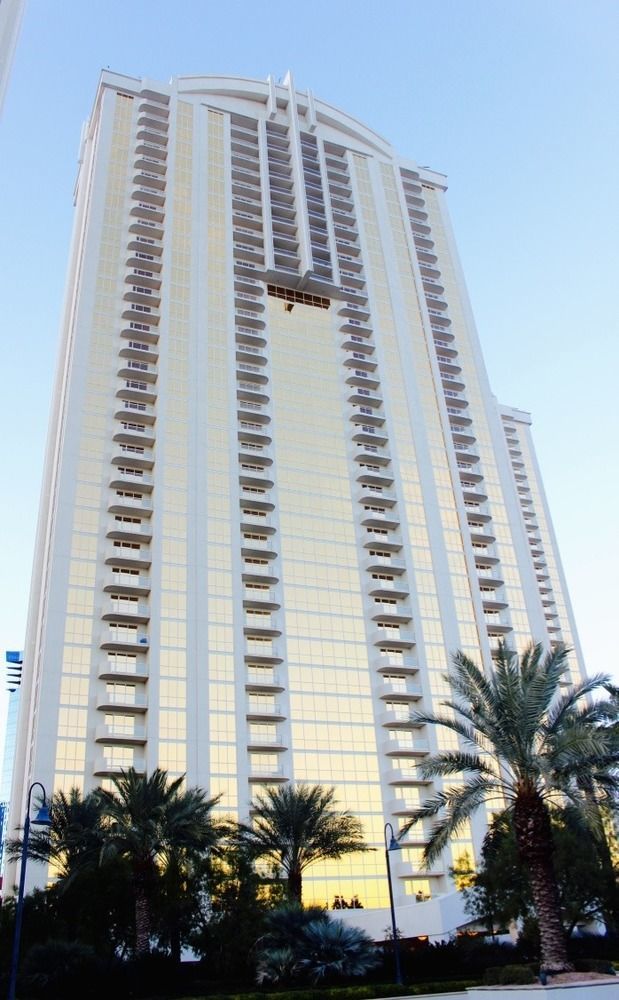 888 Deluxe At Signature